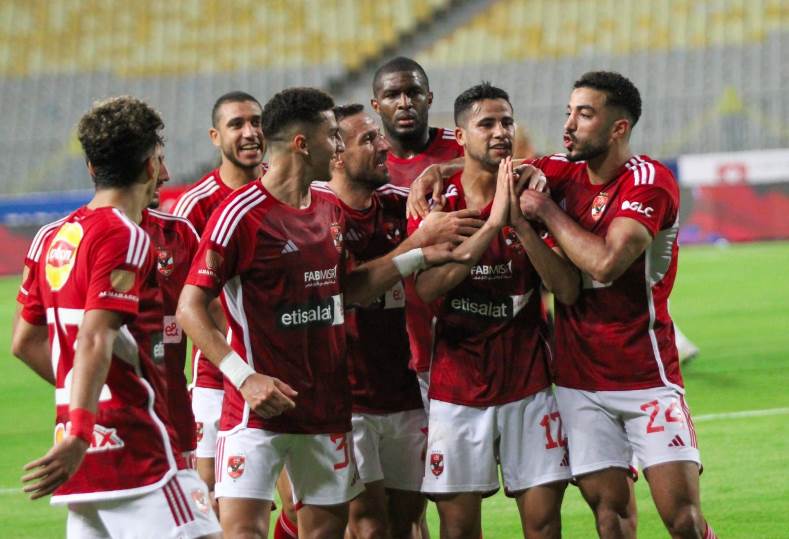 بعد تعاقد مع نجم بوروسيا دورتموند..الاهلي يتحرك للتعاقد مع صفقة جديدة من الدوري الألماني