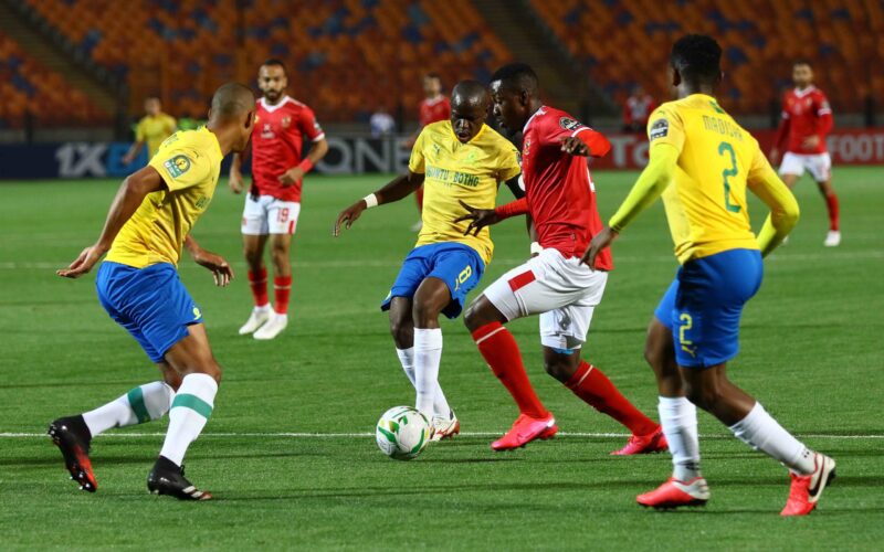 كاف يصدم الاهلي ويعدل موعد مباراته أمام صن داونز بالدوري الإفريقي