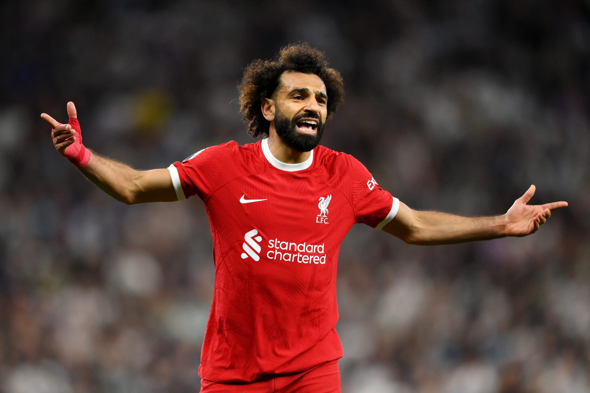 متفوقا علي نجوم البريميرليج..محمد صلاح يحصد جائزة جديدة في الدوري الإنجليزي