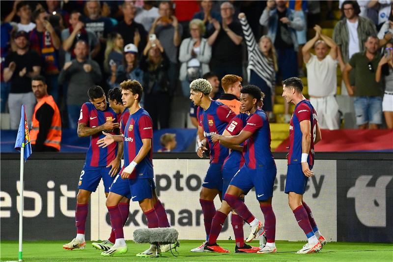 حقيقة إنتقال نجم برشلونة إلى الدوري السعودي الشتاء المقبل..وكيل اللاعب يجيب